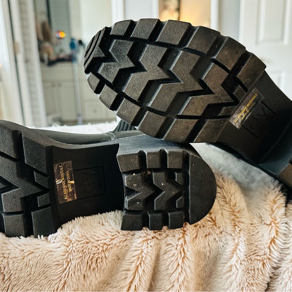 DV by Dolce Vita Black Heeled Boots - Picture 5 of 10